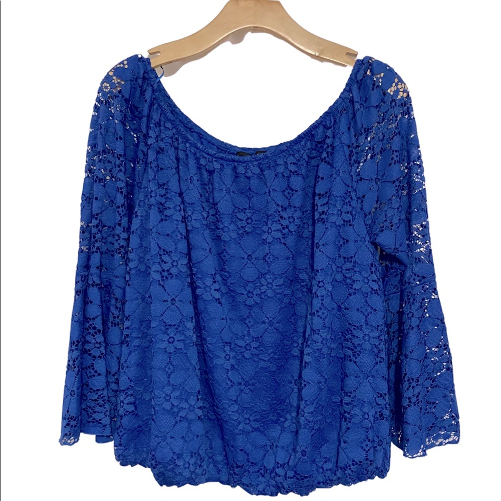 Trevone Floral Lace Bell Sleeve Top